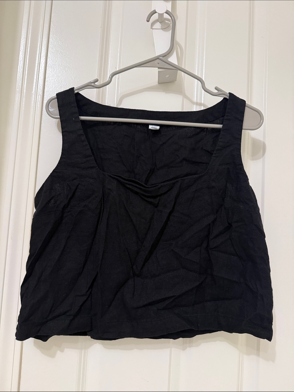 Black Old Navy Square-Neck Tank Top